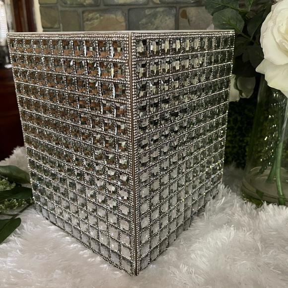 🎉SOLD🎉BELLA LUX Full Rhinestone Crystal Luxury Wastebasket Trash Can~Rare HTF - Picture 8 of 8